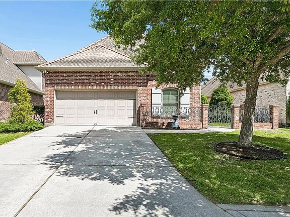 2nd image of 326 Nicklaus Dr