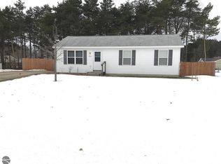 3052 Crimson Ranch Ln, Traverse City, MI 49685