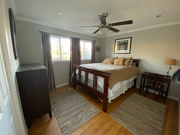 2nd image of 10951 Cliffland Ave