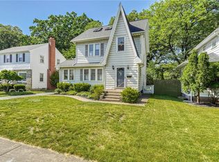 210 Burwell Rd, Rochester, NY 14617