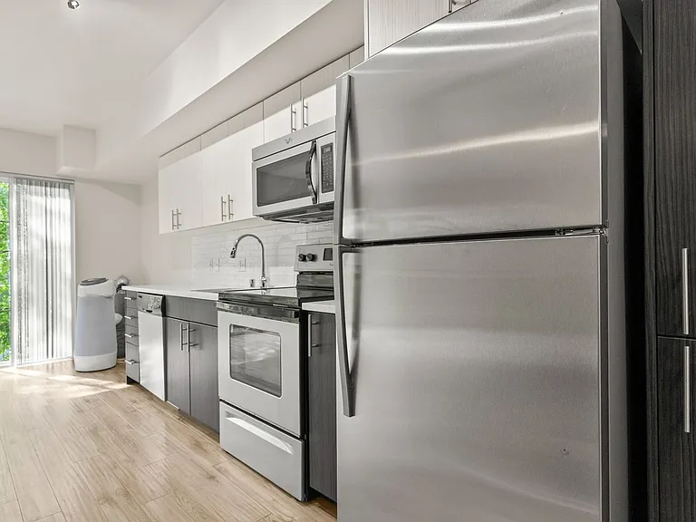 Contour Apartments — Photo 37
