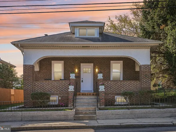 825 Coates St, Bridgeport, PA 19405