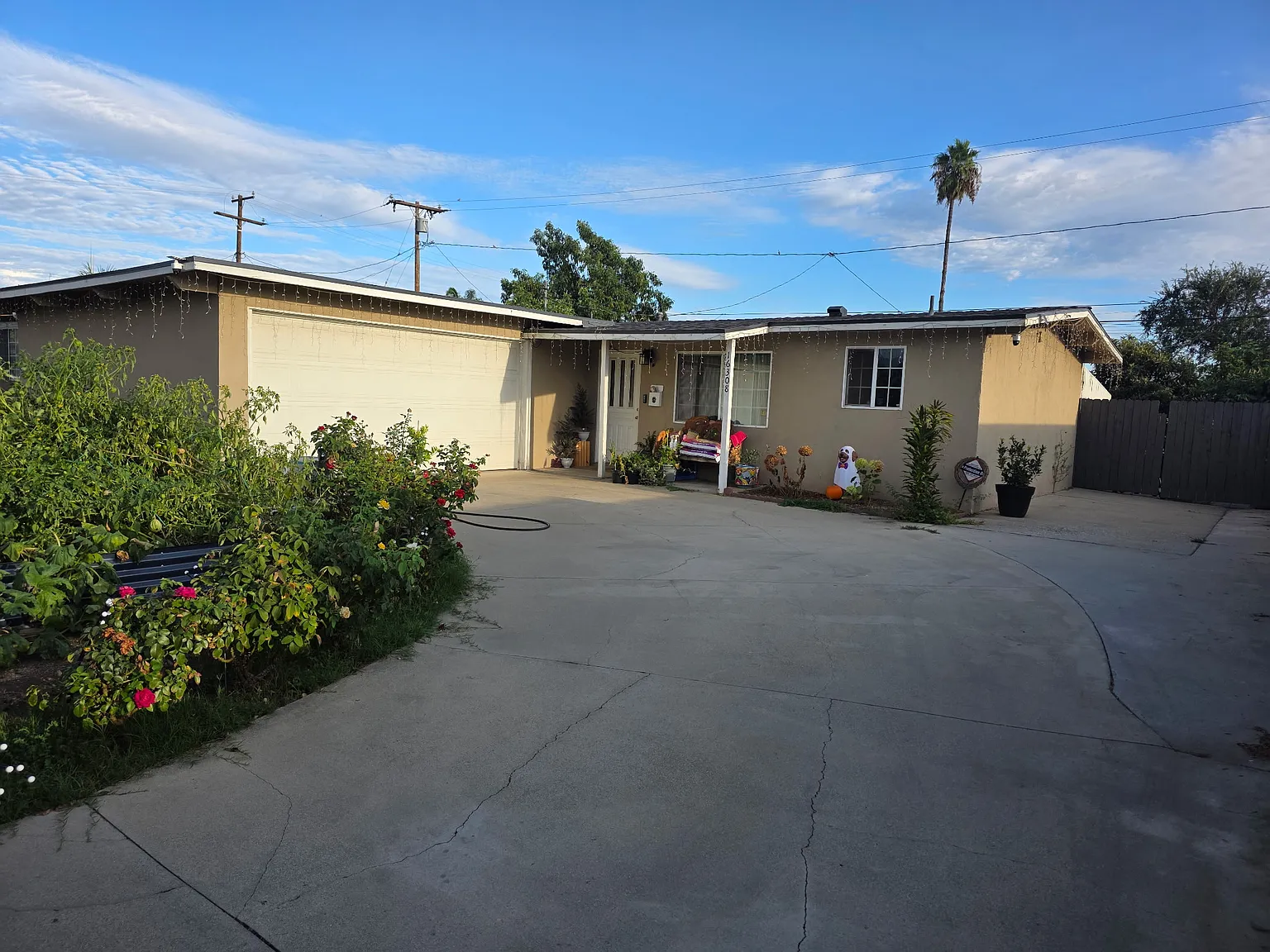 3 bed, 953 sqft, $3,500 — Photo 1