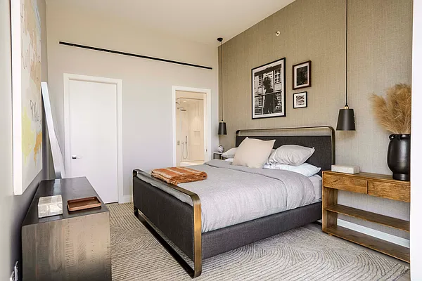 Rented by Reuveni LLC | media 8