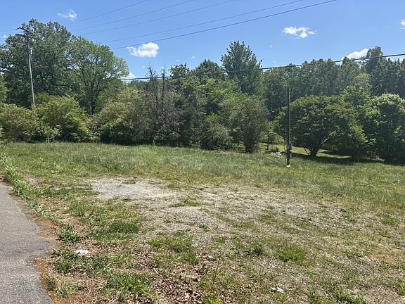 5th image of 9153 Old Highway 46