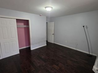 209 3rd St, Newark, NJ 07107