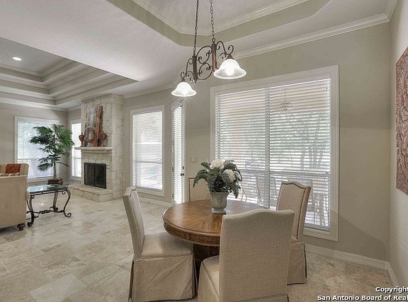 5th image of 114 Greystone Cir