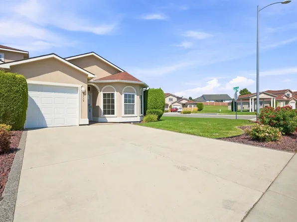 9715 Vincenzo Dr, Pasco, WA 99301