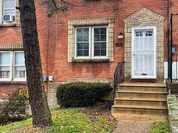 2nd image of 361 W Salaignac St