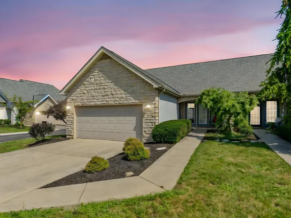 925 Village Dr, Delaware, OH 43015