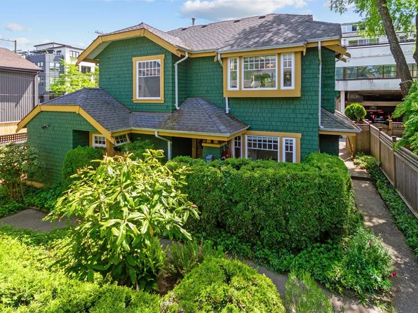 2952 W 8th Ave, Vancouver, BC V6K 2C1