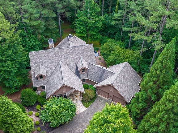 2nd image of 127 Lake Breeze Trl