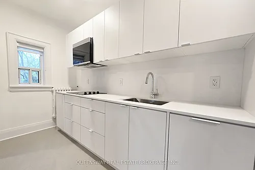 110 Wellesley St E #508 Photo 1