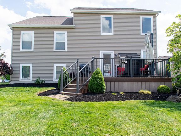 2nd image of 945 Farmington Ln