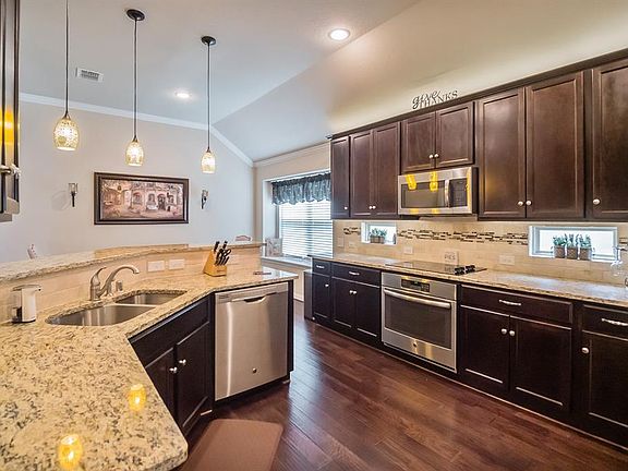 5th image of 16300 Stillhouse Hollow Ct