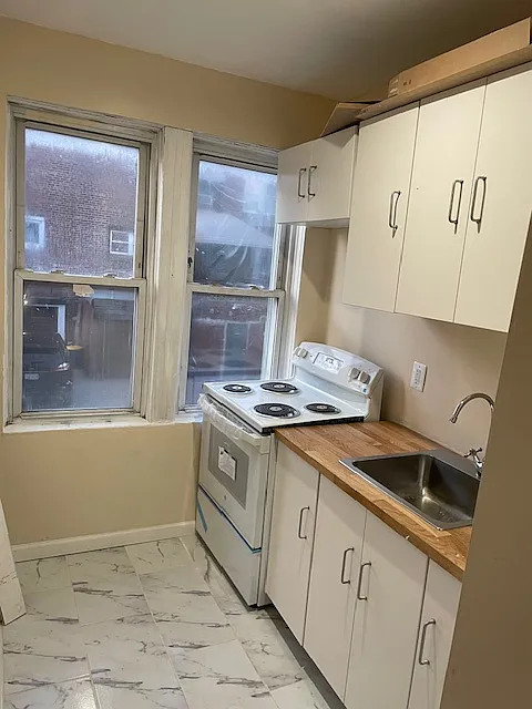 4 bed, 1710 sqft, $945 — Photo 3