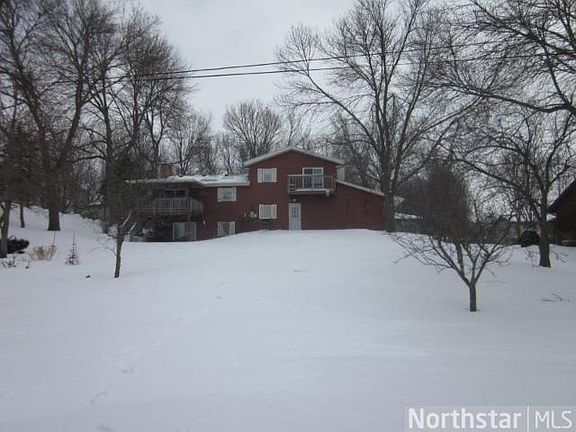 3rd image of 111 N Circle Dr