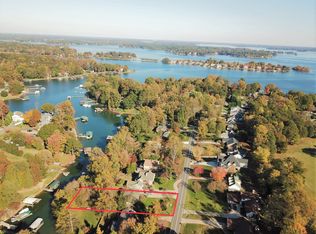 3472 Lake Shore Rd S, Denver, NC 28037