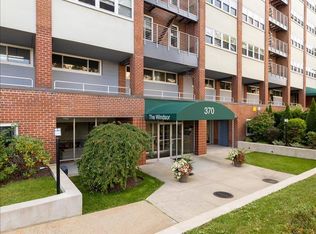 370 Westchester Ave APT 3N, Pt Chester, NY