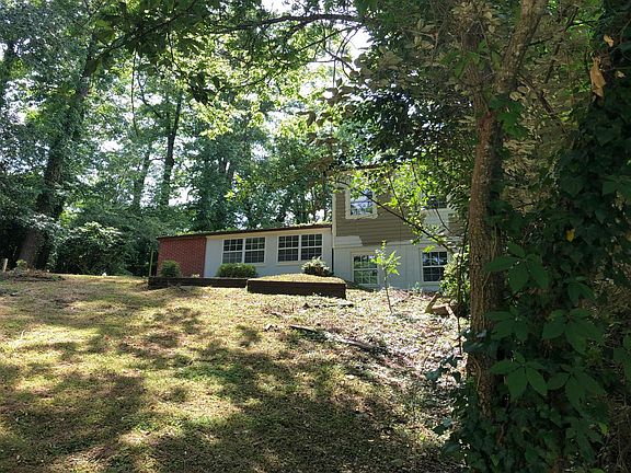 3rd image of 3030 Rose Ln