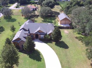37011 Lake Yale Pl, Grand Island, FL 32735