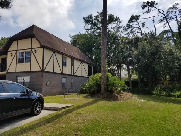 2979 Sir Hamilton Cir #2979, Titusville, FL 32780