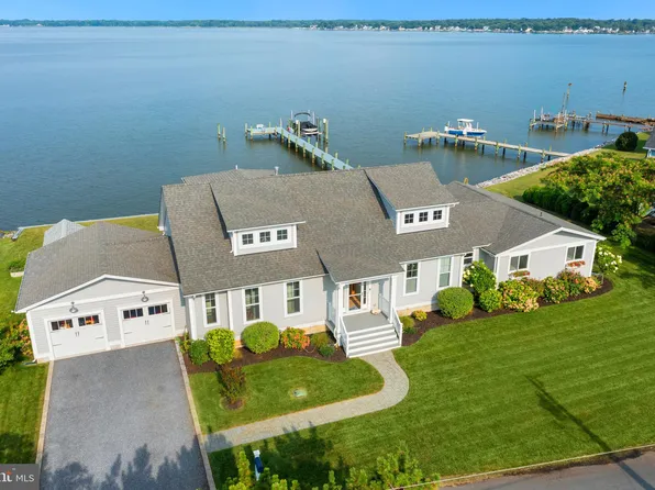 1028 Long Point Rd, Grasonville, MD 21638