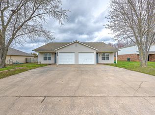 4662 W Dover St, Fayetteville, AR 72704