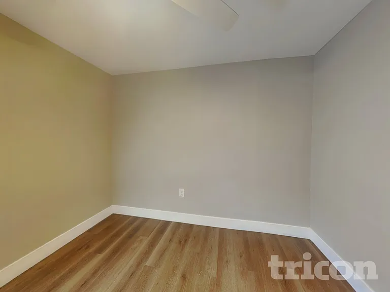 15476 Chamberlain Blvd — Photo 10