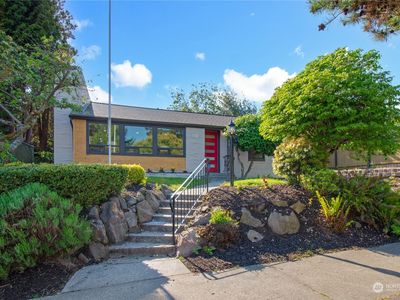 2823 36th Avenue W, Seattle, WA, 98199