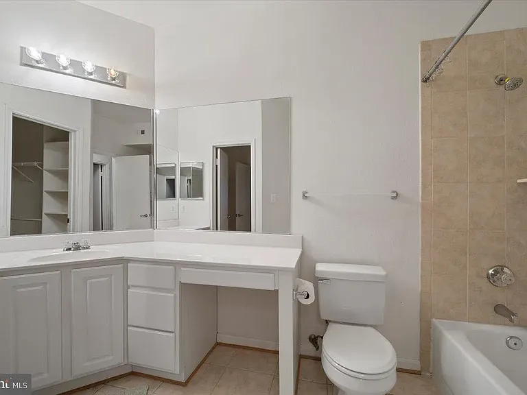 3920 Penderview Dr #303 — Photo 17
