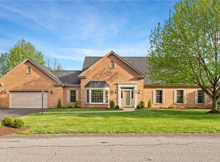 909 Red Oak Dr, Pittsburgh, PA 15238