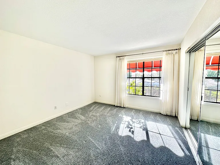 1732 Woodbrook Ln — Photo 22