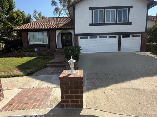 25052 Calle Arenal, Lake Forest, CA 92630