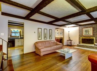 37 Oak Ln, Randolph, NJ 07869