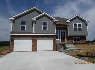 19224 Tomahawk St, Joseph, MO 64505