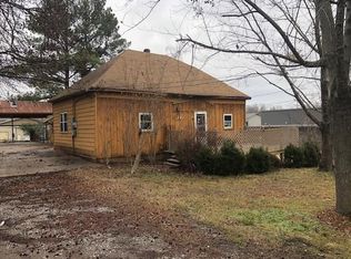 210 W Cedar St, Greenwood, AR 72936