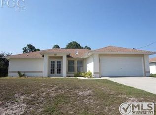 2806 37th St SW, Lehigh Acres, FL 33976