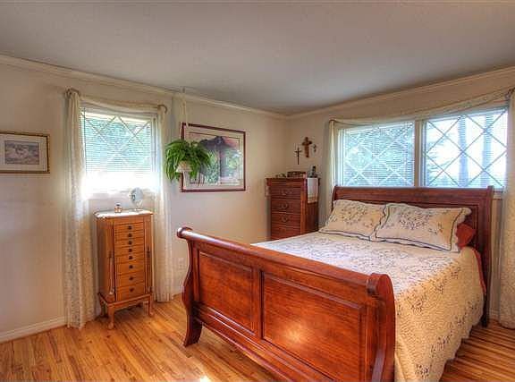 5th image of 5541 N Drumheller St
