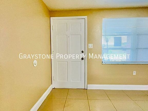 4th image of 3525 Harvard Dr