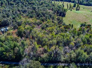 Beehive Ln, Crossville, TN 38571