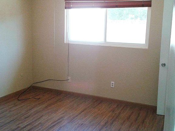 5th image of 44160 Lightwood Ave