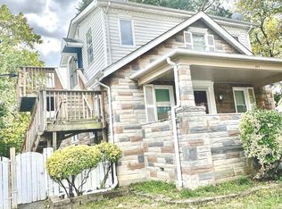 806 18th St S #2, Arlington, VA 22202