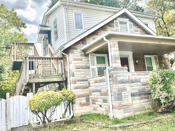 806 18th St S #2, Arlington, VA 22202