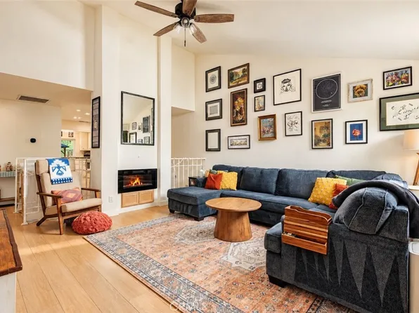 19565 Rinaldi St Unit 18, Porter Ranch, CA 91326