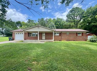 385 Bridge St, Graysville, TN 37338