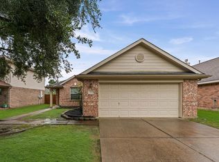 11919 Piney Bend Dr, Tomball, TX 77375