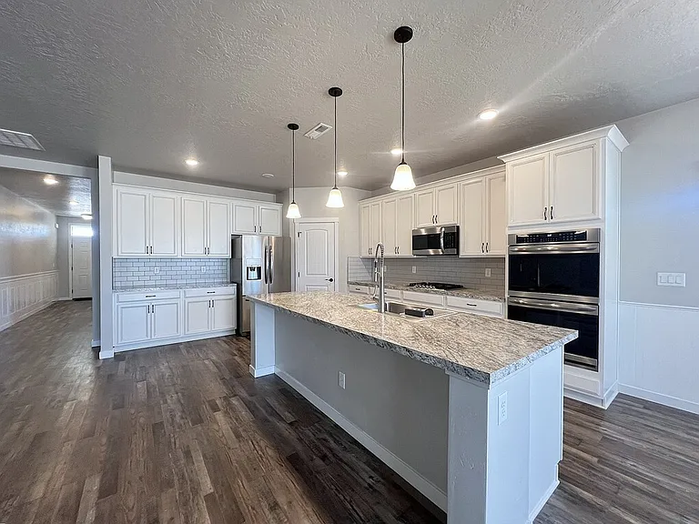 15136 N Fishing Creek Ave — Photo 22