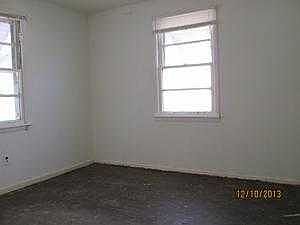 3rd image of 1549 Harville St