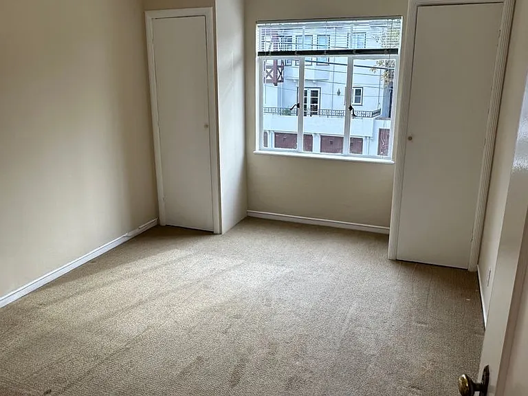 2641 Ivy Dr — Photo 15